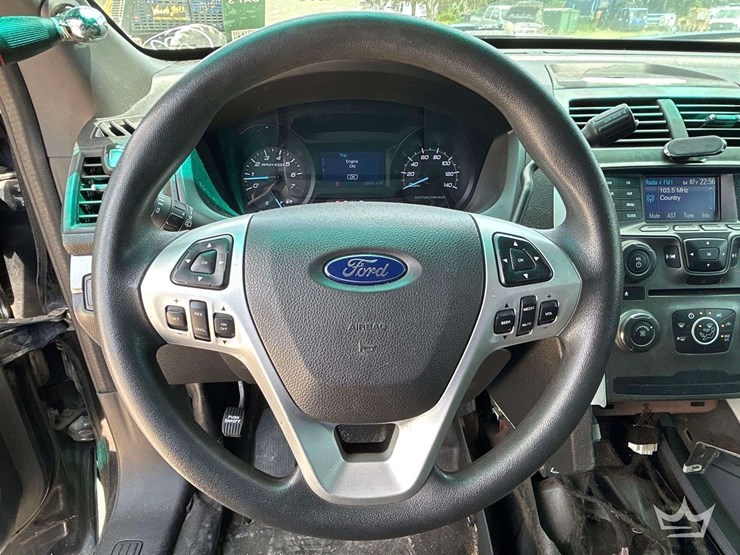 2013-ford-explorer-image-13