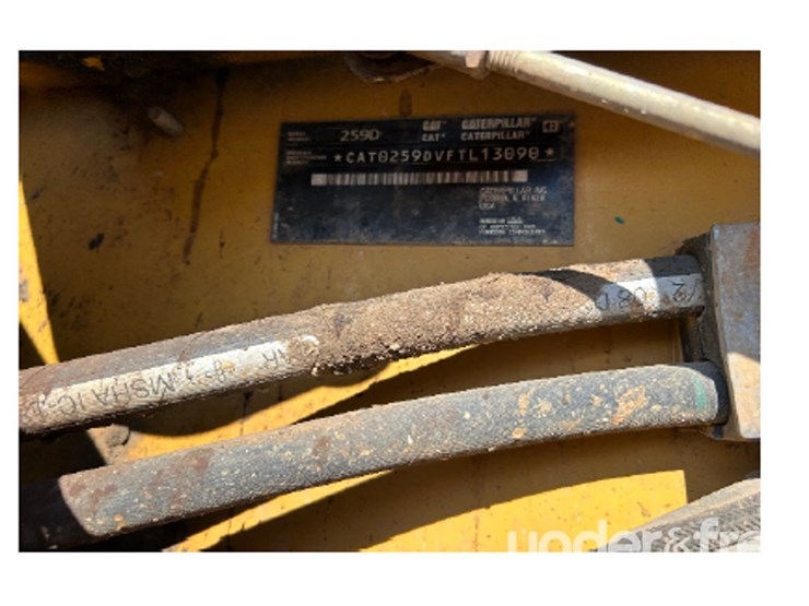 2017-caterpillar-259d-image-7