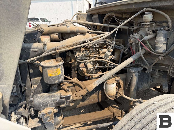 1992-freightliner-fl70-image-30