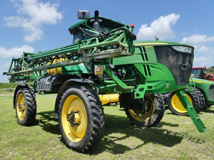 2014-john-deere-r4030-image-1