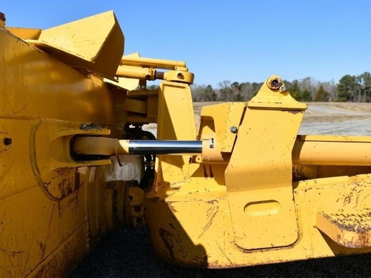2019-komatsu-d65wx-18-image-9
