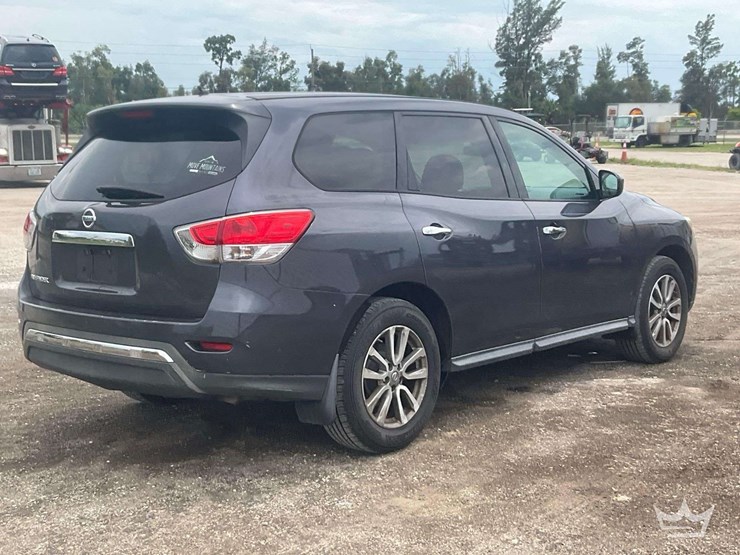 2014-nissan-pathfinder-image-3
