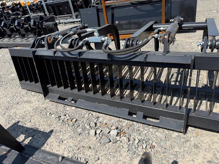 #2066-•-unused-jct-84"-skid-steer-rock-grapple-bucket-inv#49889-image-5