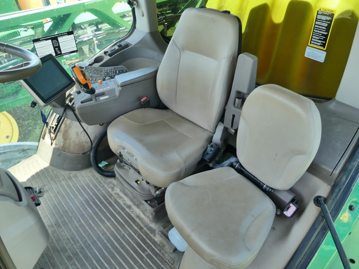 2014-john-deere-r4030-image-21
