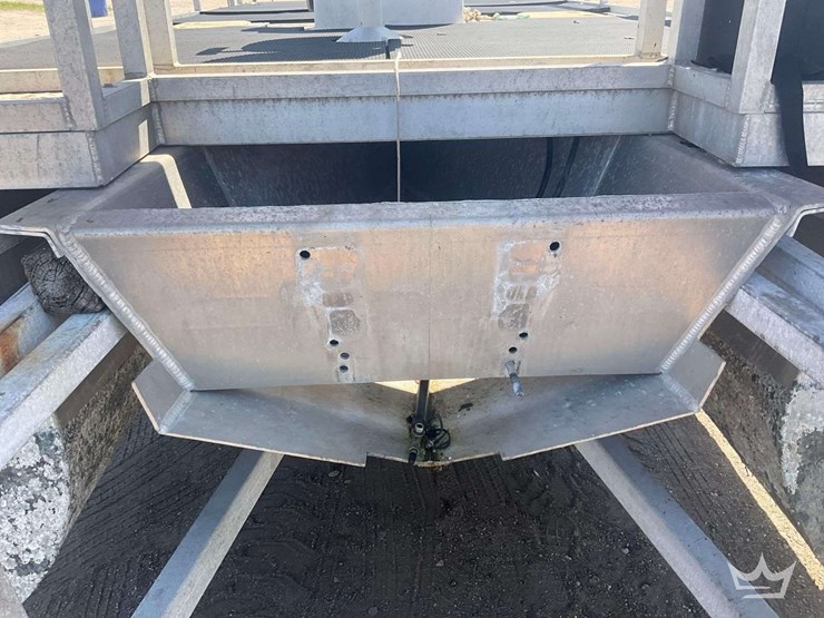 2020-pontoon-boat-image-14