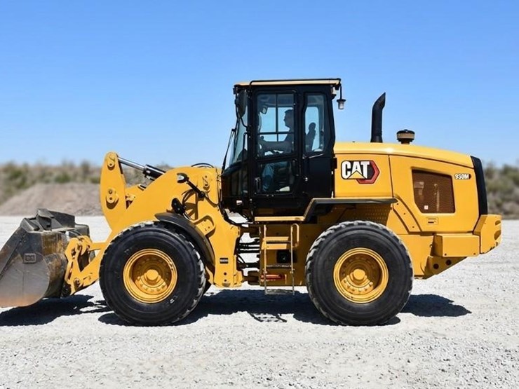 2020-caterpillar-938m-image-1