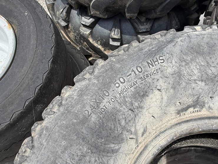 #39809-•-lot-of-(8)-lot-of-misc-atv-tires-inv#-39809-image-6