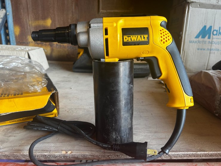 #39133-•-dewalt-screwdriver-image-4