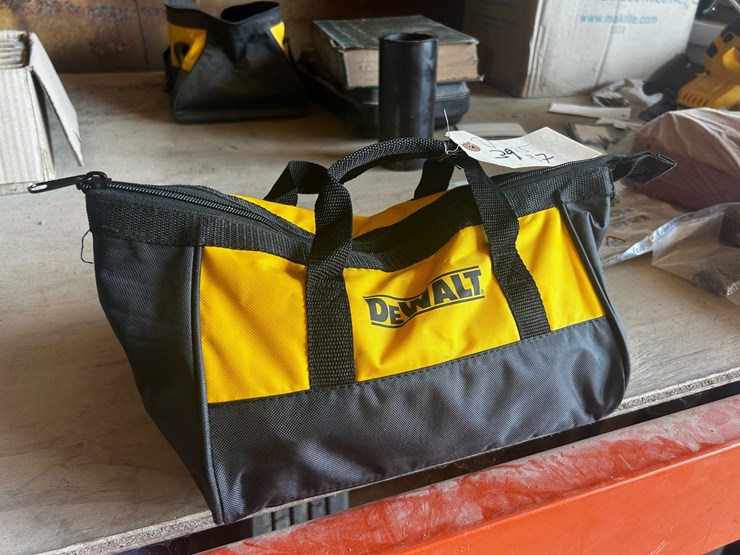 #39137-•-dewalt-18volt-cordless-impact-driver-image-2