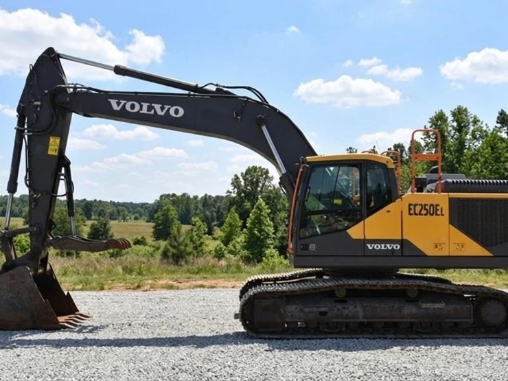 2022-volvo-ec250el-image-4