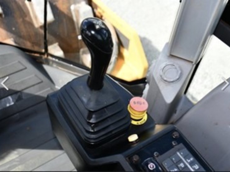 2019-volvo-sd115b-image-11