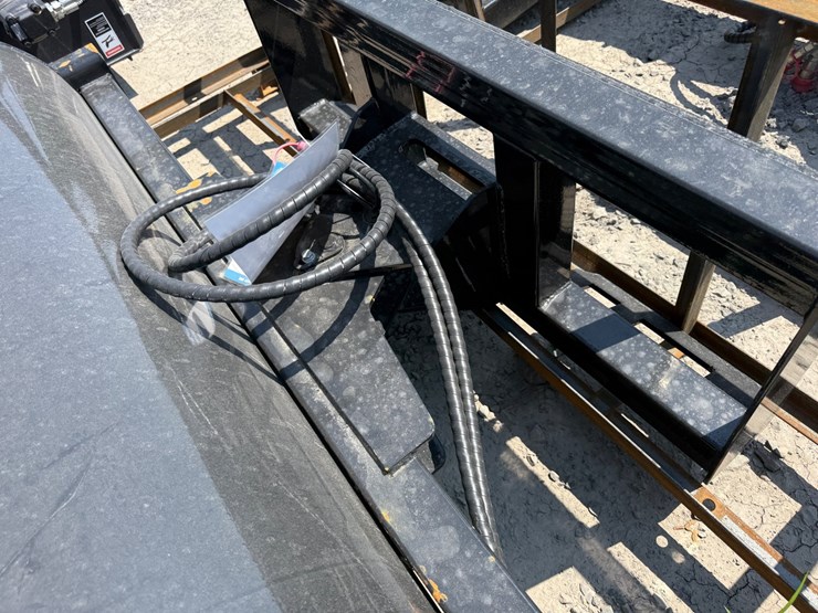#2070-•-unused-mower-king-ssab72-skid-steer-angle-broom-ssab7226052301h-inv#51834-image-11