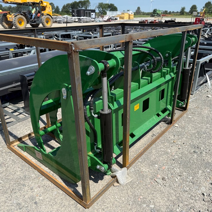 #2077 • Unused Agt SR72 72" Skid Steer Grapple SRR7226052301H INV#51828