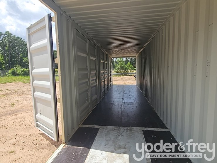 unused-40'-container,-4-door-image-12