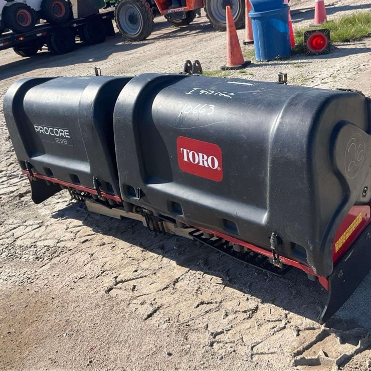 Toro PorCore 1298 09716 Turf Aerator