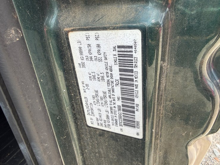 1999-dodge-ram-2500-image-39