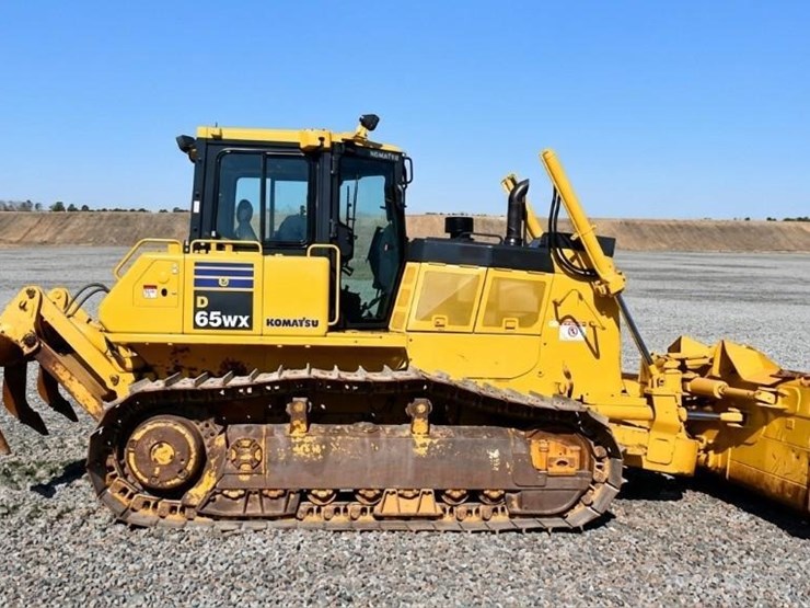 2019-komatsu-d65wx-18-image-30