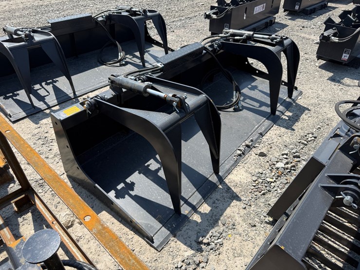 #2067-•-unused-jct-84"-skid-steer-grapple-bucket-inv#49887-image-4