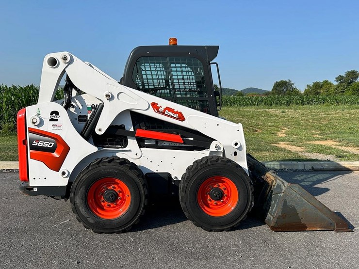 2023-bobcat-s650v2-skid-steer-loader-image-7