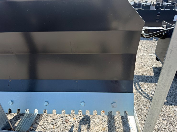 #2059-•-unused-jct-84"-skid-steer-grapple-bucket-inv#49888-image-9