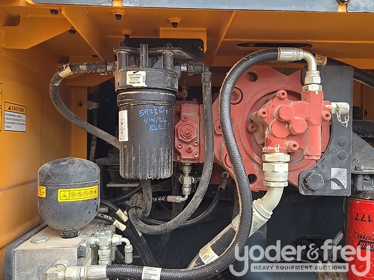 hyundai-hx260l-image-45