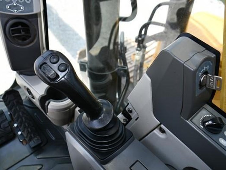 2020-caterpillar-316fl-image-21