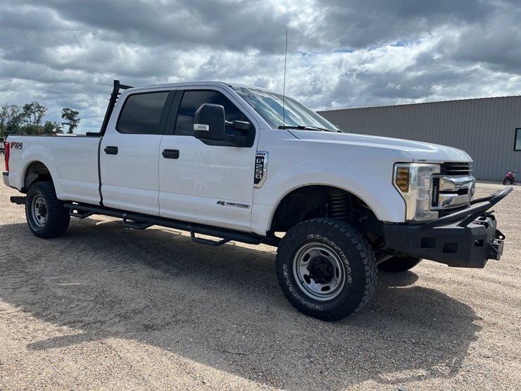 2018-ford-f250-image-2