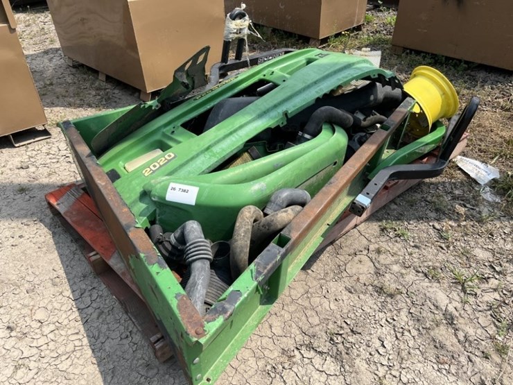 john-deere-gator-image-1