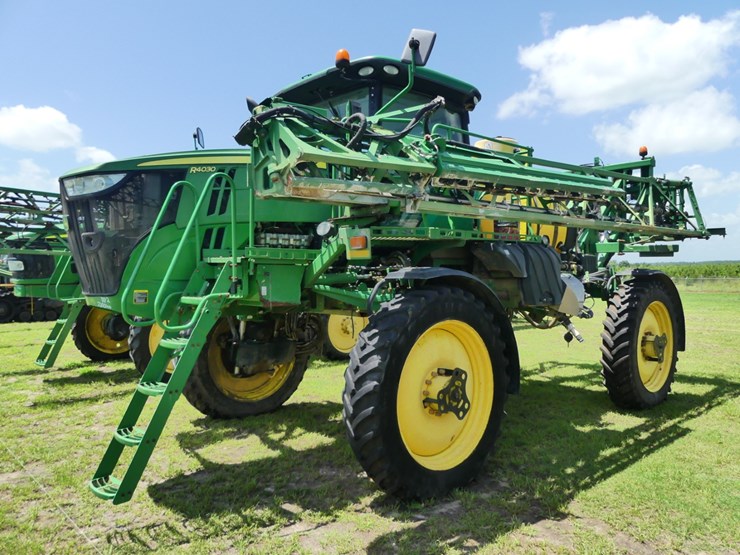 2014-john-deere-r4030-image-2