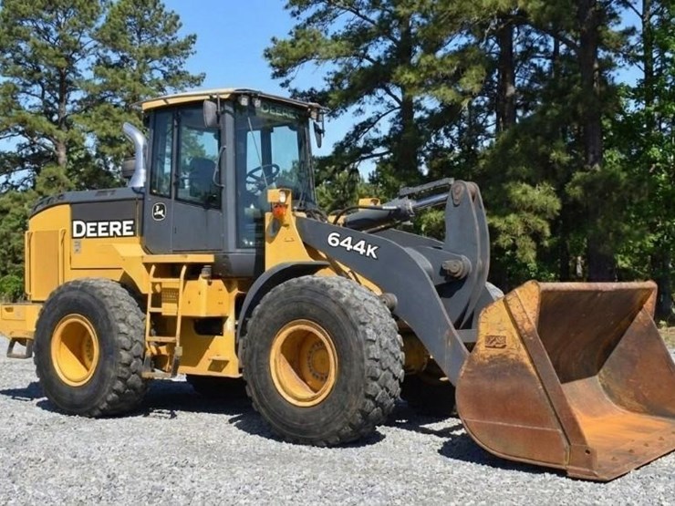 2017-deere-644k-image-4