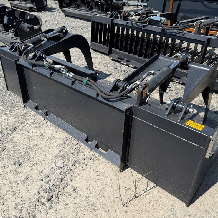 #2067 • Unused JCT 84" Skid Steer Grapple Bucket INV#49887