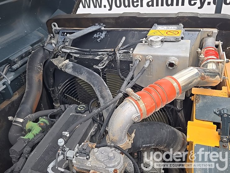 hyundai-hx260l-image-55