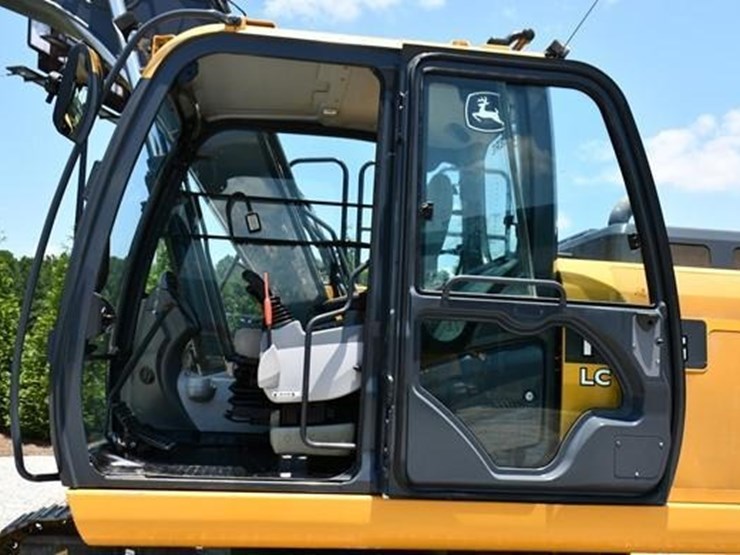 2019-deere-160g-lc-image-19