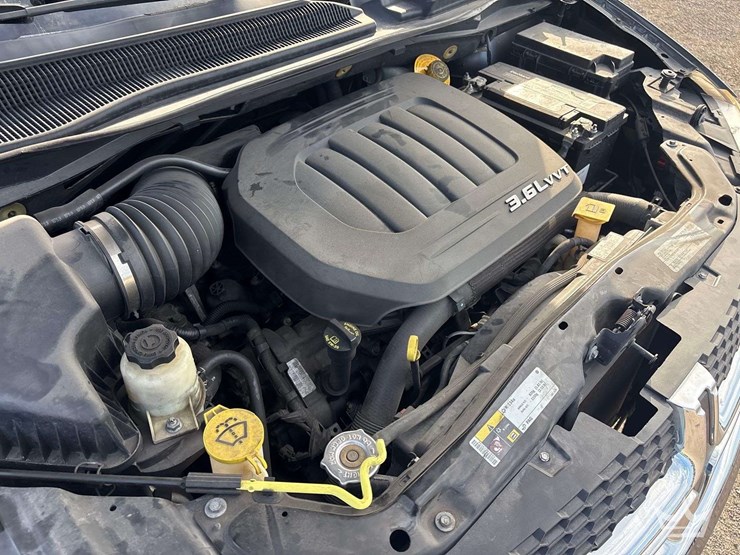 2017-dodge-grand-caravan-image-8