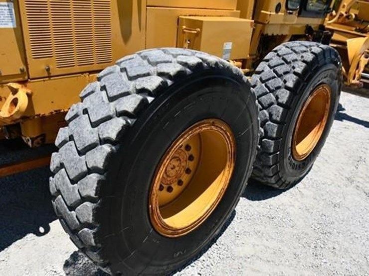 2002-caterpillar-140h-image-29