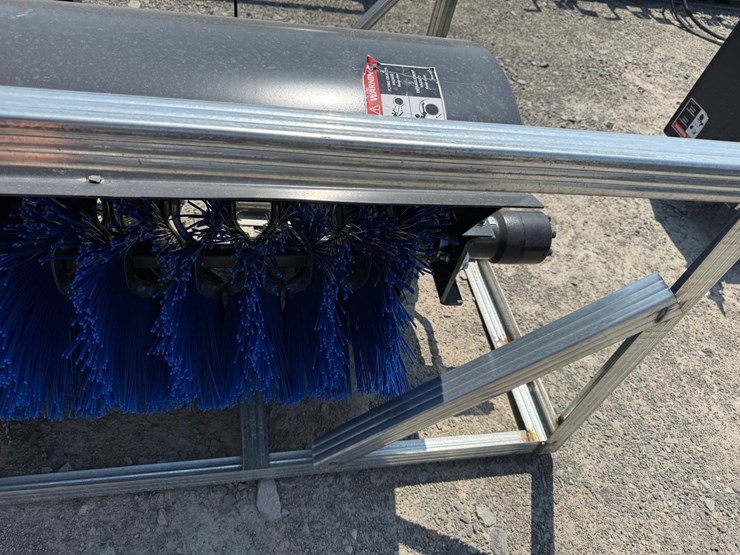 #2079-•-unused-jct-84"-skid-steer-angle-broom-inv#49883-image-8