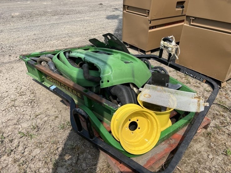 john-deere-gator-image-4