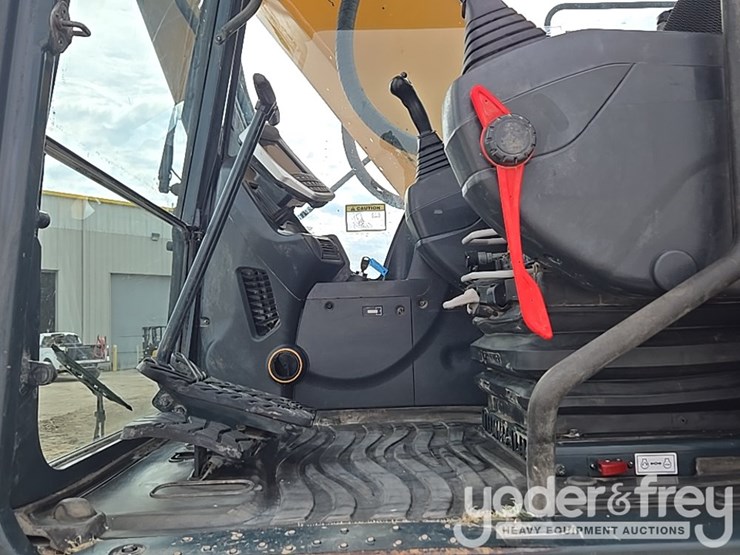 hyundai-hx260l-image-63