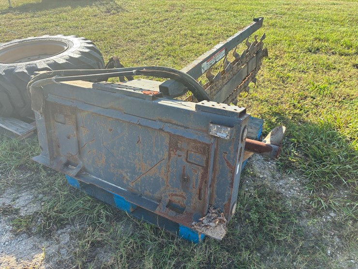 #2437-•-bobcat-brand-trencher-image-1