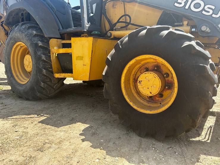 #39312-•-john-deere-310sj-backhoe-image-12