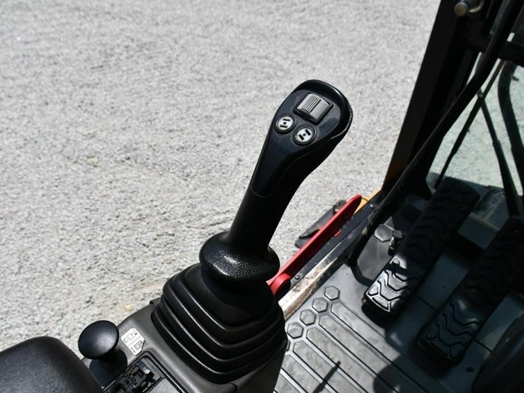 2019-caterpillar-m322f-image-26
