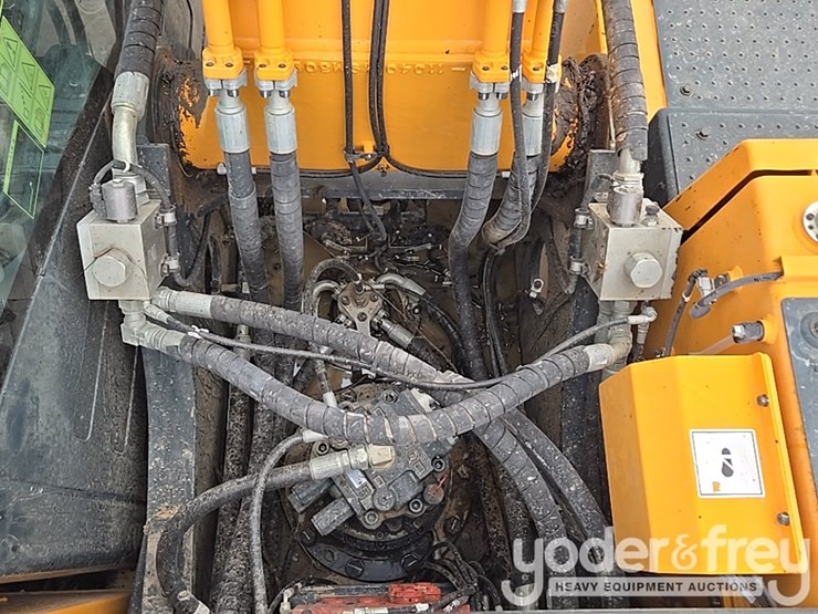 hyundai-hx260l-image-31
