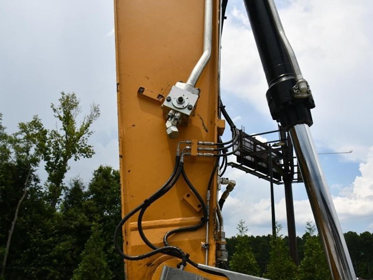 2019-caterpillar-m322f-image-40
