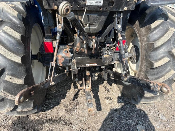 new-holland-110tl-image-19