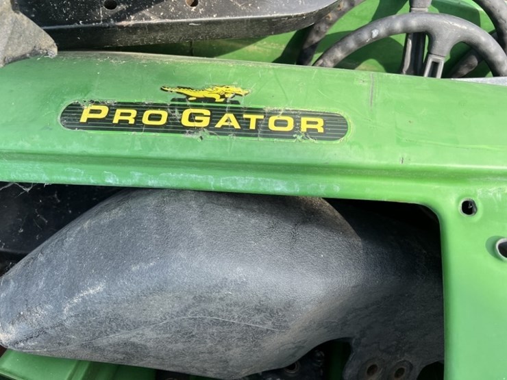 john-deere-gator-image-8