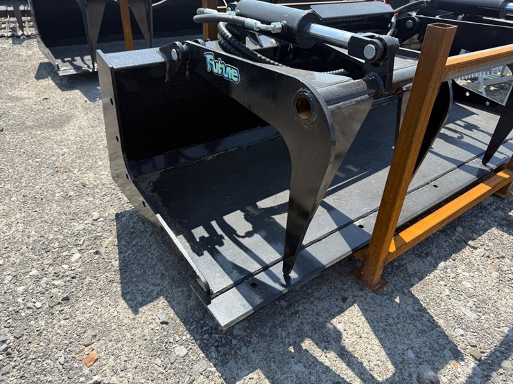 #2064-•-unused-pg772-skid-steer-plate-grabber-cpbzmq2604070-inv#48879-image-9