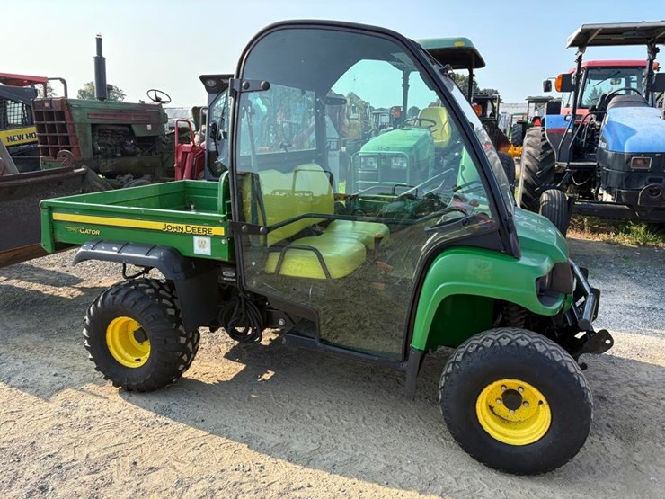 john-deere-gator-image-6