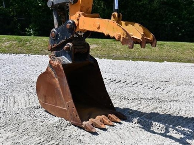 2020-case-cx245dsr-image-32