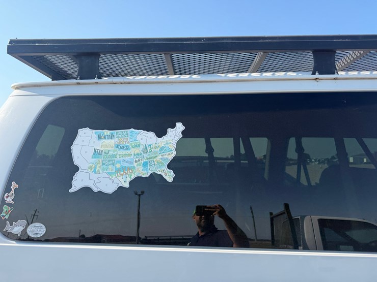 2013-ford-e350-image-52