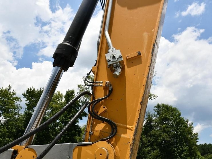 2019-caterpillar-m322f-image-8